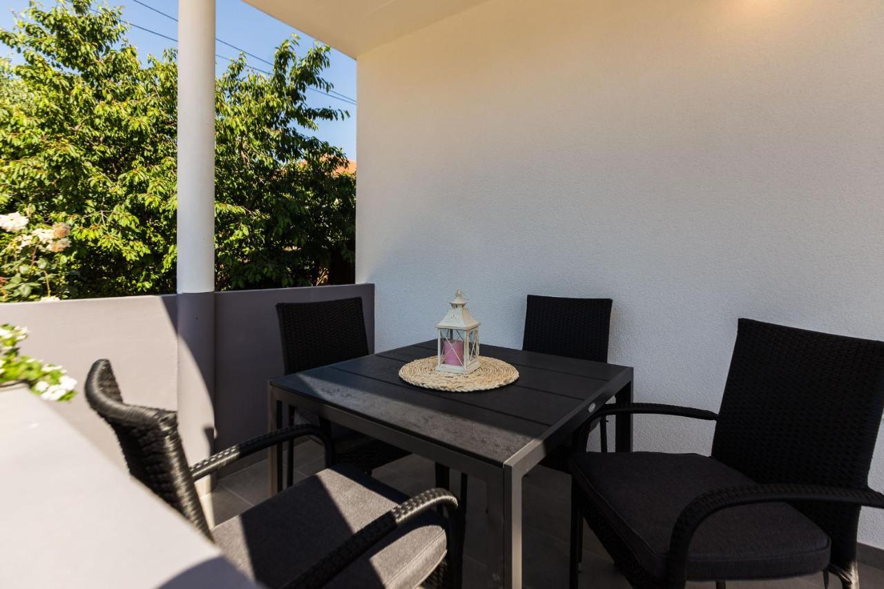 Petra Modern Apartment With Free Parking And Bbq Zadar Exterior foto