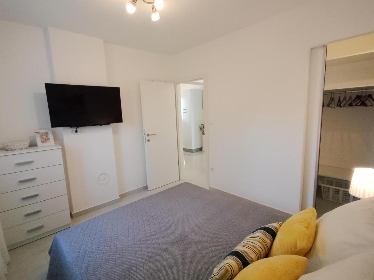 Petra Modern Apartment With Free Parking And Bbq Zadar Exterior foto